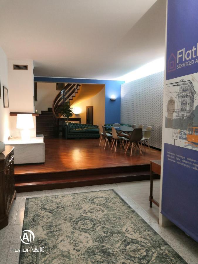 Flatmilan Hotel Чернуско сул Навильо Екстериор снимка