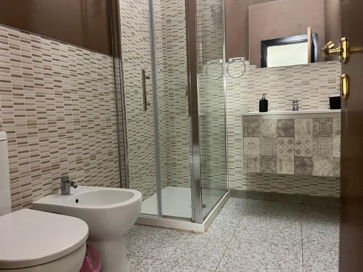 Flatmilan Hotel Чернуско сул Навильо Екстериор снимка