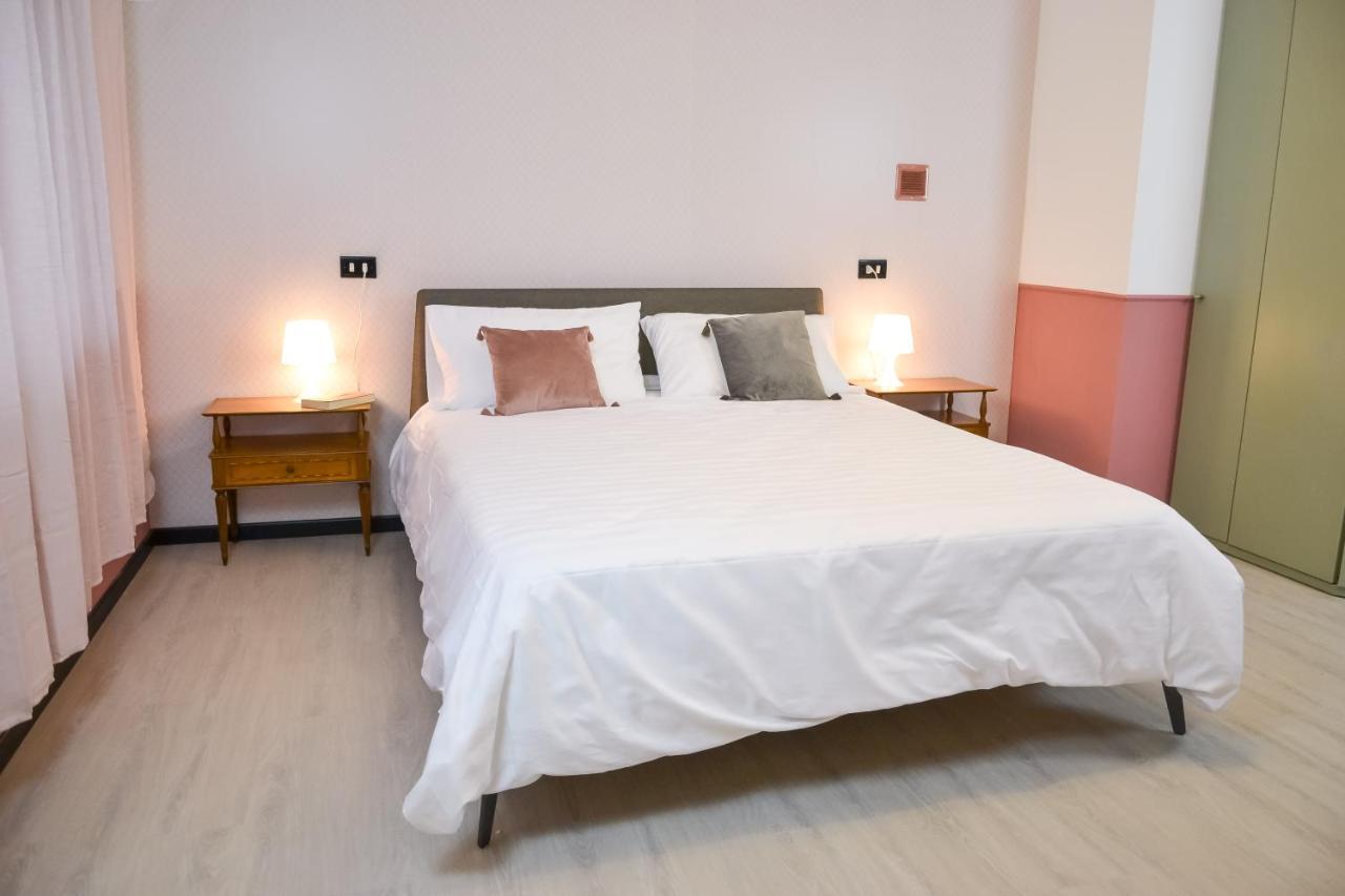 Flatmilan Hotel Чернуско сул Навильо Екстериор снимка
