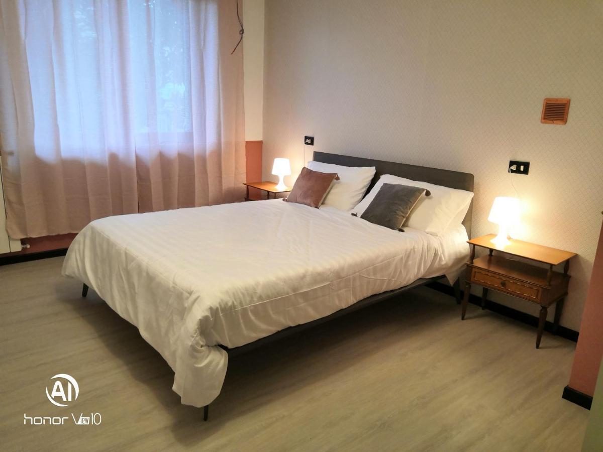 Flatmilan Hotel Чернуско сул Навильо Екстериор снимка
